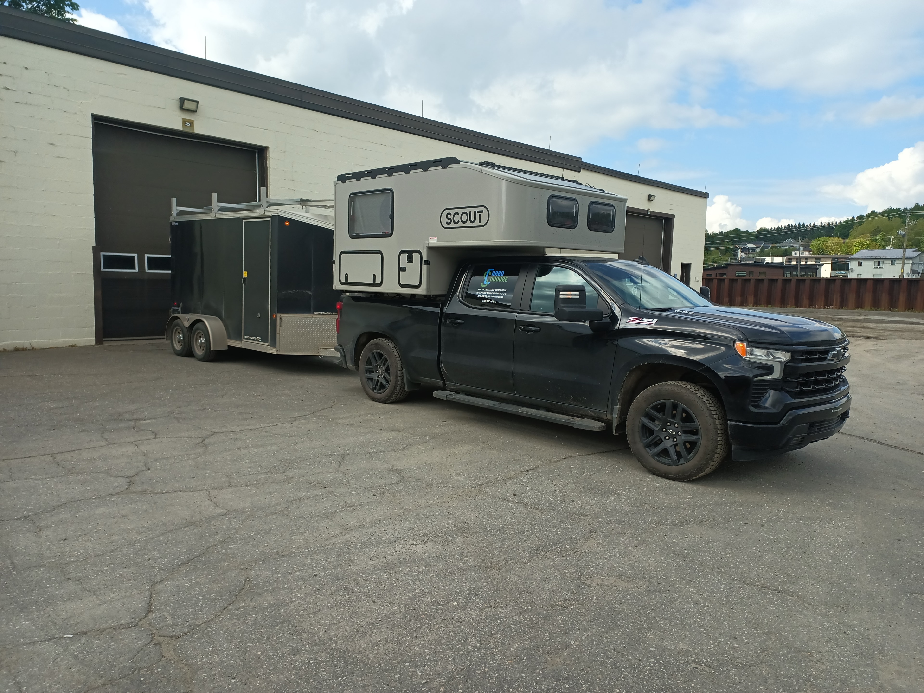 Camion et remorque atelier mobile Carbo Soudure prêt à intervenir partout au Canada